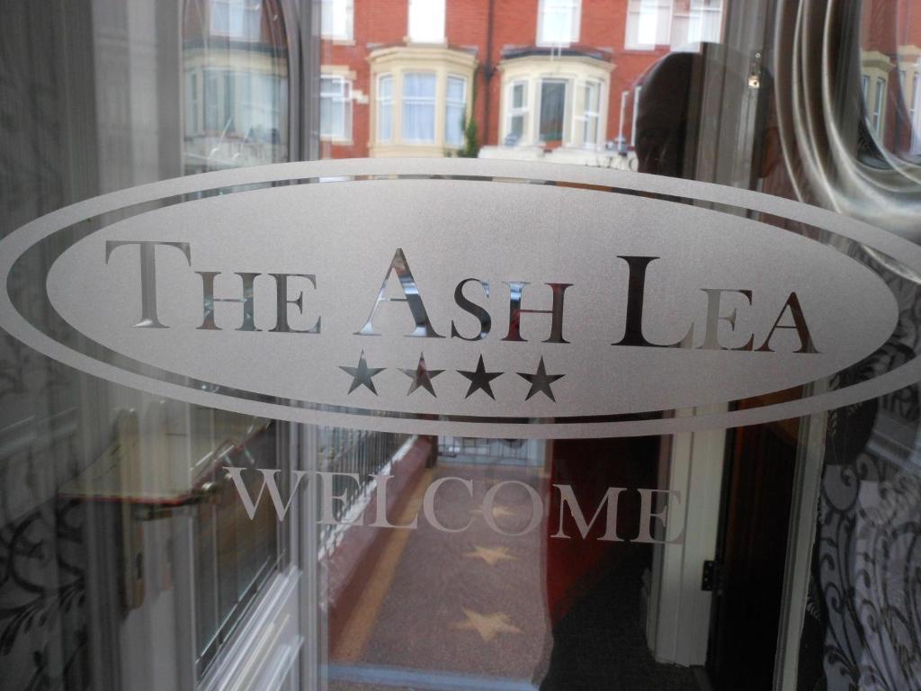 Ash Lea Hotel Blackpool Exterior photo